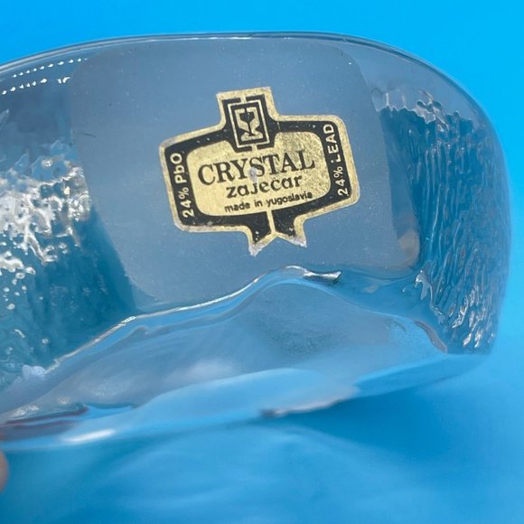 Vtg Lead Crystal Etched Paperweight Zajecar Yugoslavia Kitten Cat Ball of Yarn - Picture 9 of 9